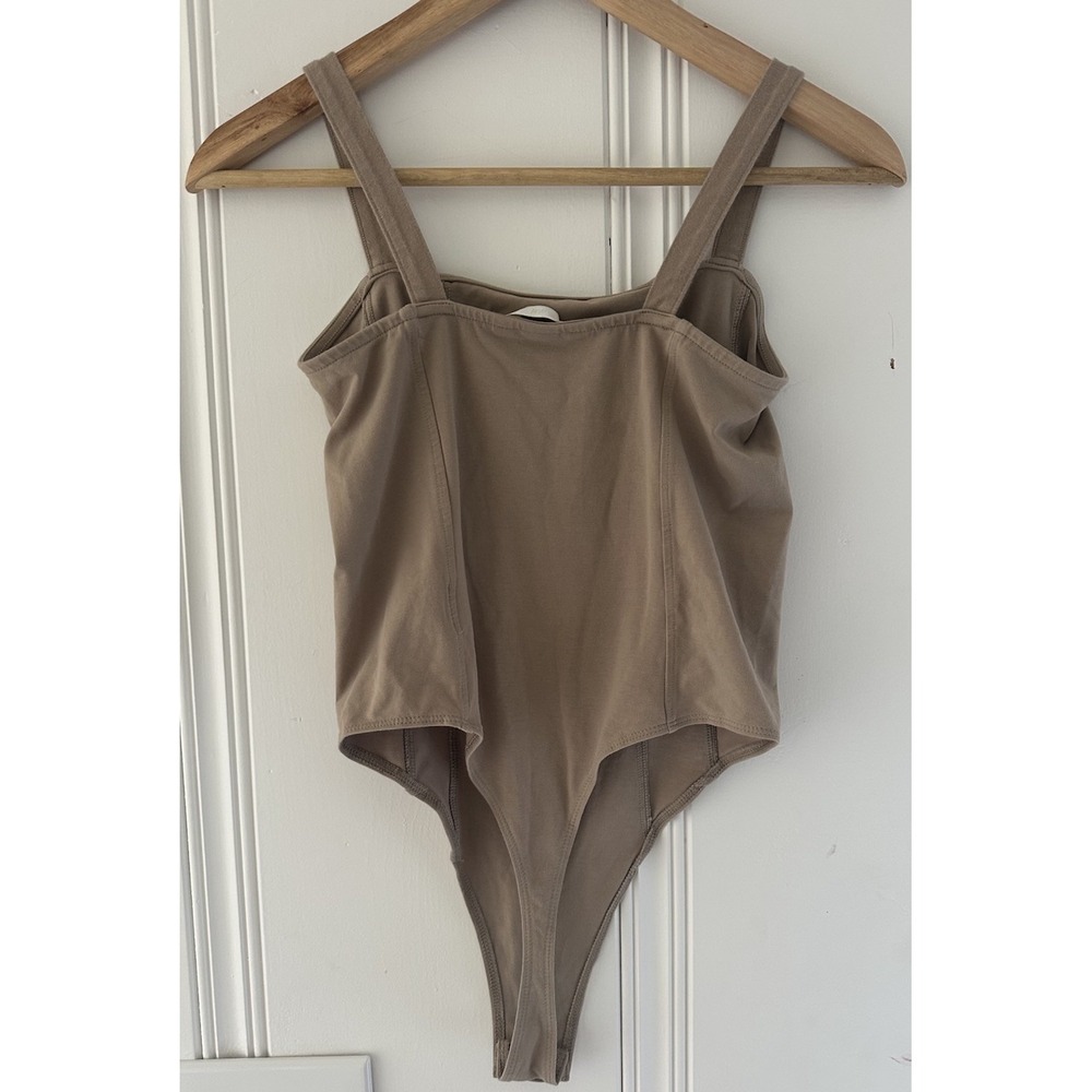 H&M Taupe Square Neck Bodysuit XS Sleeveless Stretch Minimalist Neutral Top - Picture 2 of 6